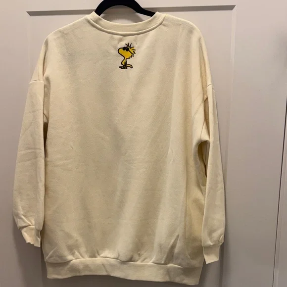 🆕 Sinsay Oversized Snoopy and Woodstock Sweatshirt. S. NWOT! 💥💥 - Picture 4 of 4